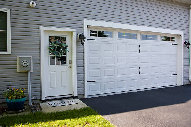 24/7 Emergency Garage Door Roller Replacement experts in Lincoln, MT